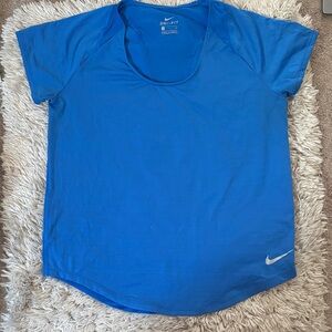 Nike Women's Short Sleeve size small work out top